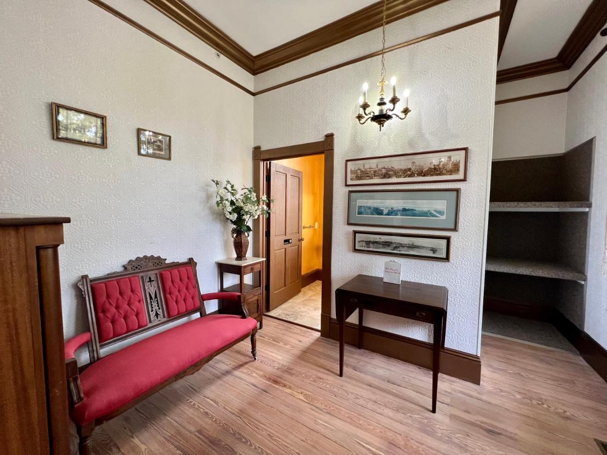 1001 Nights Historic Bed And Breakfast Adults Only เซนต์ออกัสติน ภายนอก รูปภาพ