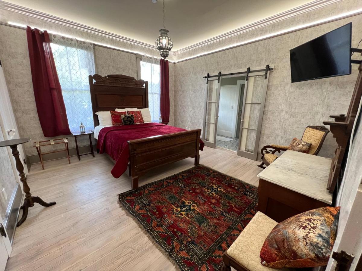 1001 Nights Historic Bed And Breakfast Adults Only เซนต์ออกัสติน ภายนอก รูปภาพ
