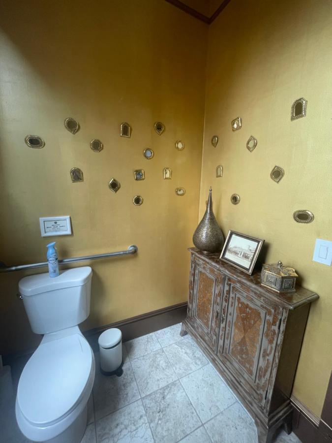 1001 Nights Historic Bed And Breakfast Adults Only เซนต์ออกัสติน ภายนอก รูปภาพ