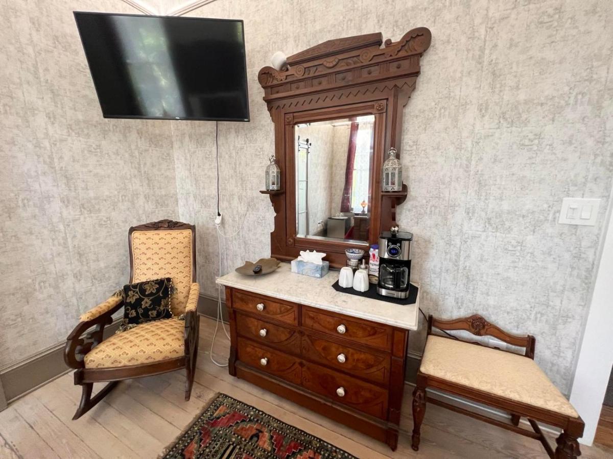 1001 Nights Historic Bed And Breakfast Adults Only เซนต์ออกัสติน ภายนอก รูปภาพ