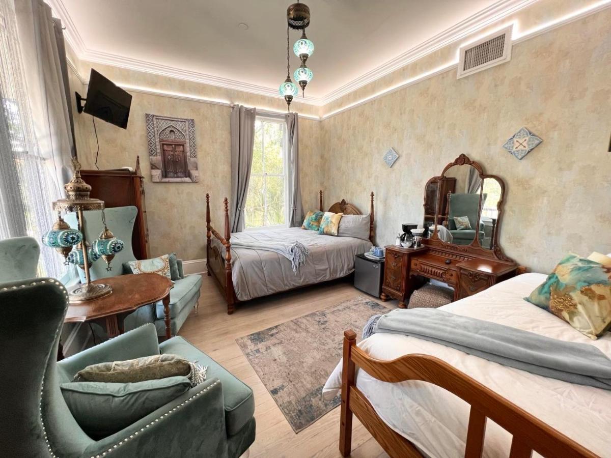 1001 Nights Historic Bed And Breakfast Adults Only เซนต์ออกัสติน ภายนอก รูปภาพ