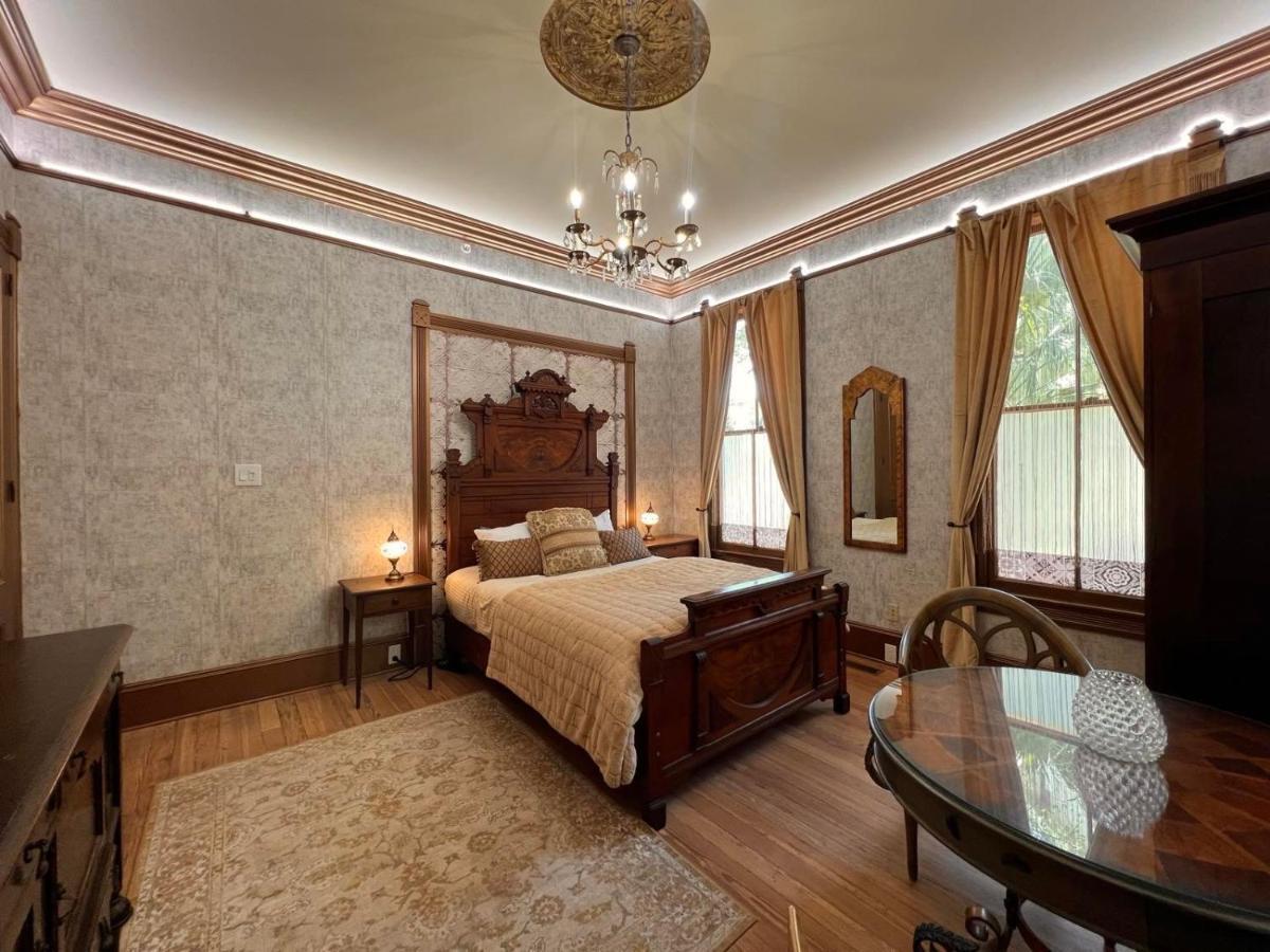 1001 Nights Historic Bed And Breakfast Adults Only เซนต์ออกัสติน ภายนอก รูปภาพ